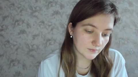 avorylas online show from 11/26/25, 08:15