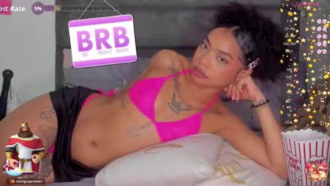 Avril online show from 12/18/25, 07:36