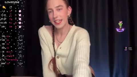 avril_pearly_ online show from 01/17/25, 07:49