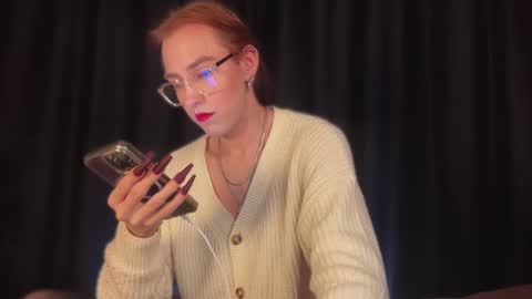 avril_pearly_ online show from 02/09/25, 11:15