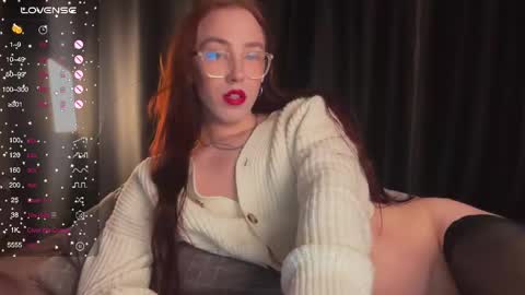 avril_pearly_ online show from 02/18/25, 09:42