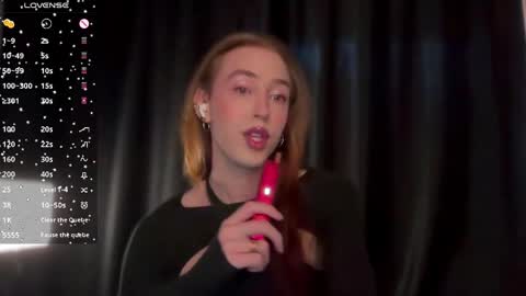 avril_pearly_ online show from 04/10/26, 11:04