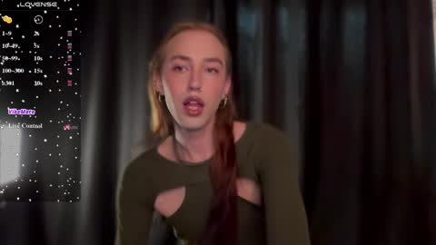 avril_pearly_ online show from 05/04/26, 11:06