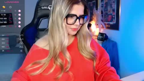 Snapshot of avrill_morgan chatting on 02/13/25, 10:11 Avrill Morgan online show from 02/13/25, 10:11