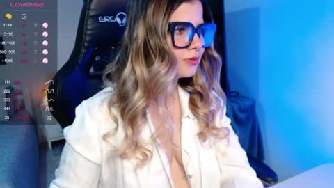 Avrill Morgan online show from 04/05/26, 08:28