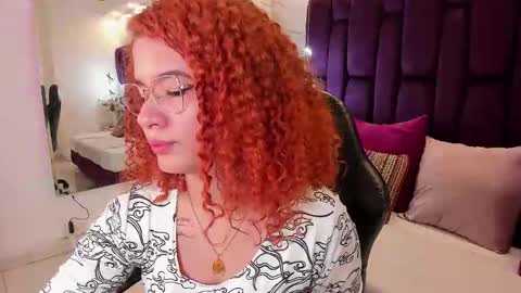 Snapshot of avrilwayne chatting on 11/26/25, 11:44 Avril online show from 11/26/25, 11:44