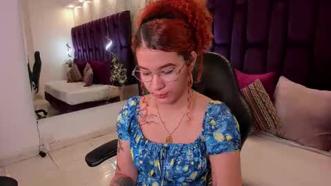 Snapshot of avrilwayne chatting on 11/27/25, 11:45 Avril online show from 11/27/25, 11:45