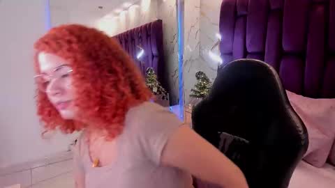 Snapshot of avrilwayne chatting on 12/05/25, 11:41 Avril online show from 12/05/25, 11:41