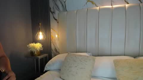 Avy  online show from 10/11/25, 11:42