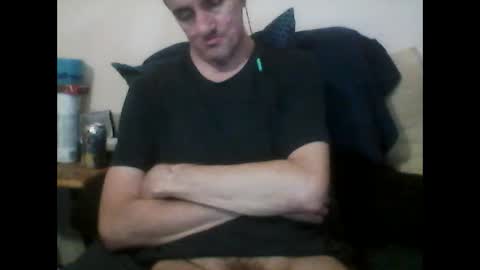 Snapshot of aweshite chatting on 11/06/25, 02:12 aweshite online show from 11/06/25, 02:12