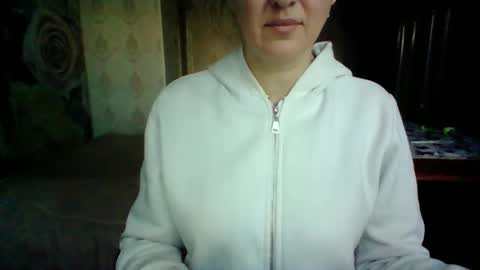 awesomeladyy online show from 01/04/25, 07:55