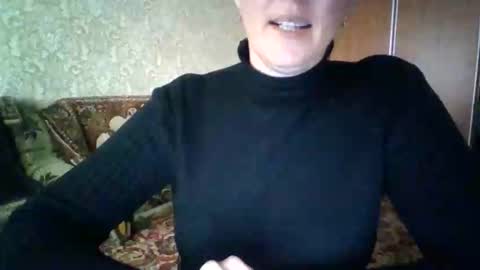 awesomeladyy online show from 10/19/25, 11:22