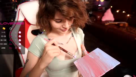 Snapshot of awondrr chatting on 12/14/24, 10:34 Alice online show from 12/14/24, 10:34