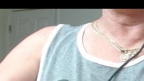 Snapshot of axel264 chatting on 01/14/26, 07:25 Alex online show from 01/14/26, 07:25