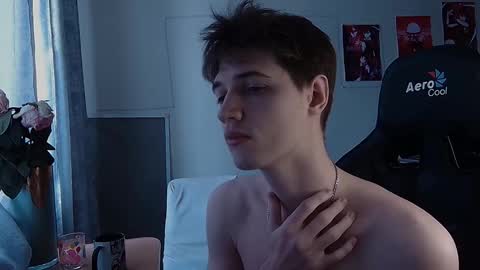 axel_0ne online show from 02/03/26, 07:35