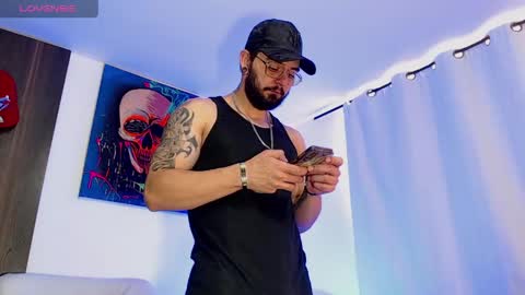 Snapshot of axel_7070 chatting on 05/11/26, 12:33 Independiente Model online show from 05/11/26, 12:33