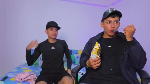 Snapshot of axel_cody_ chatting on 11/27/25, 07:49 AXEL online show from 11/27/25, 07:49