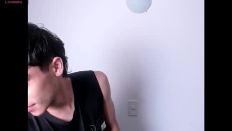 axel davis  online show from 11/30/25, 07:56