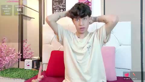 Axel Evanss online show from 10/31/25, 04:02