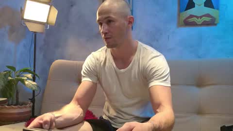 Axel Fairchaild online show from 01/15/26, 01:59