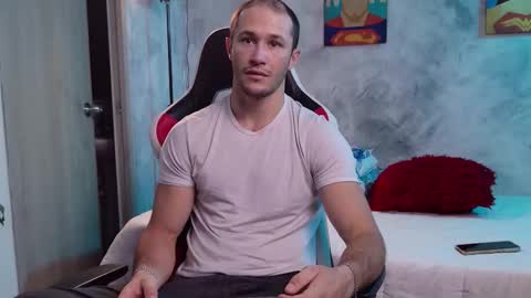 Axel Fairchaild online show from 03/18/26, 12:08