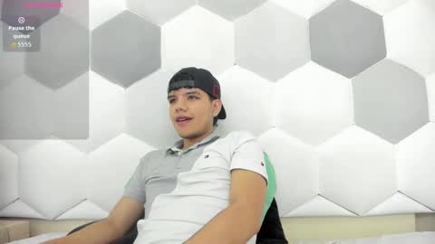 Axel Forte online show from 10/18/25, 01:12