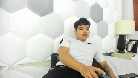 Axel Forte online show from 03/05/26, 01:40