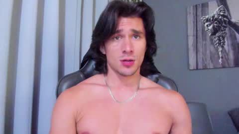 Snapshot of axel_owen chatting on 12/12/24, 12:16 Axel online show from 12/12/24, 12:16