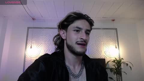 Snapshot of axel_porn_ chatting on 05/29/26, 02:20 Axel online show from 05/29/26, 02:20