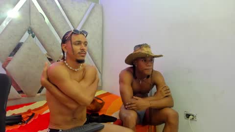 Snapshot of axel_silva3 chatting on 03/06/25, 06:37 AXEL SILVA online show from 03/06/25, 06:37