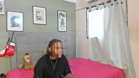 Snapshot of axel_silva3 chatting on 09/25/25, 12:31 AXEL SILVA online show from 09/25/25, 12:31