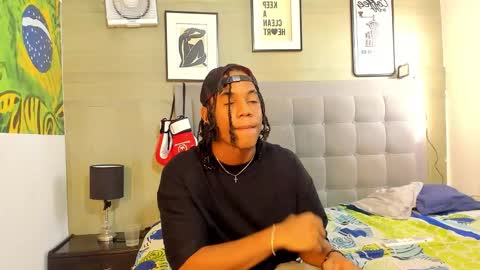 Snapshot of axel_silva3 chatting on 10/01/25, 12:22 AXEL SILVA online show from 10/01/25, 12:22