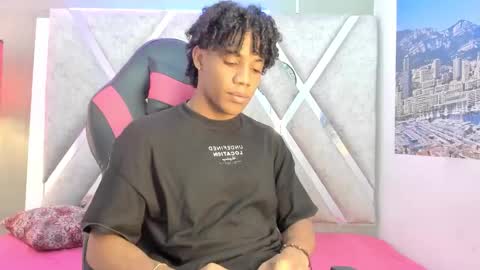 Snapshot of axel_silva3 chatting on 10/28/25, 12:41 AXEL SILVA online show from 10/28/25, 12:41