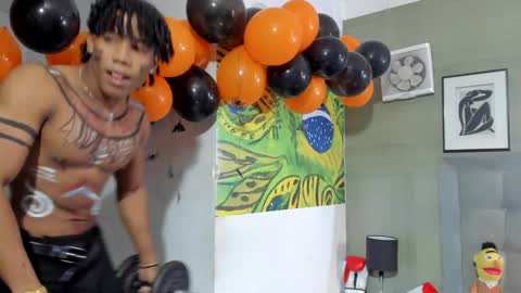 Snapshot of axel_silva3 chatting on 10/31/25, 01:23 AXEL SILVA online show from 10/31/25, 01:23