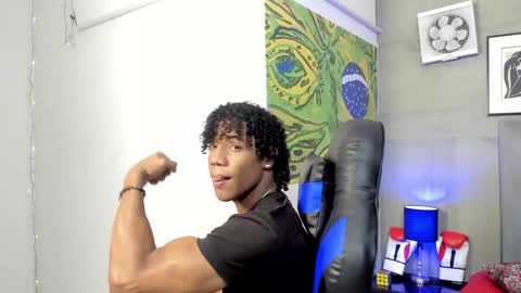 Snapshot of axel_silva3 chatting on 11/14/25, 12:48 AXEL SILVA online show from 11/14/25, 12:48