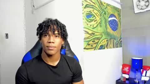 Snapshot of axel_silva3 chatting on 11/22/25, 12:37 AXEL SILVA online show from 11/22/25, 12:37