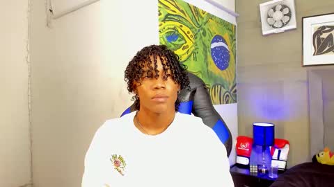 Snapshot of axel_silva3 chatting on 11/28/25, 12:30 AXEL SILVA online show from 11/28/25, 12:30