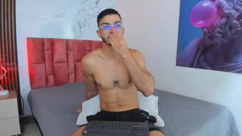 Snapshot of axel_stein2 chatting on 12/06/24, 06:26 Axel online show from 12/06/24, 06:26