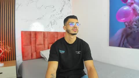 Snapshot of axel_stein2 chatting on 12/08/24, 04:57 Axel online show from 12/08/24, 04:57