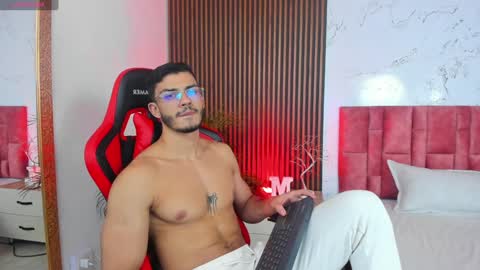 Snapshot of axel_stein2 chatting on 12/15/24, 05:45 Axel online show from 12/15/24, 05:45