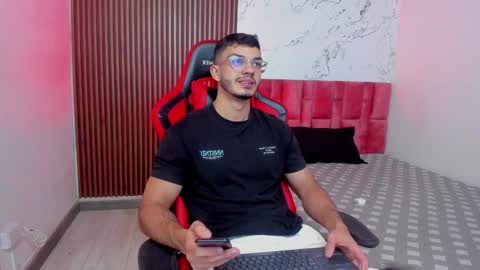 Snapshot of axel_stein2 chatting on 12/31/24, 08:56 Axel online show from 12/31/24, 08:56