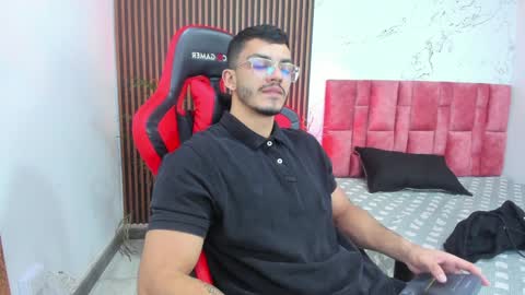 Snapshot of axel_stein2 chatting on 01/07/25, 04:18 Axel online show from 01/07/25, 04:18