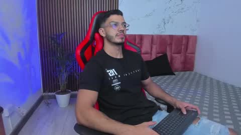 Snapshot of axel_stein2 chatting on 01/15/25, 03:54 Axel online show from 01/15/25, 03:54