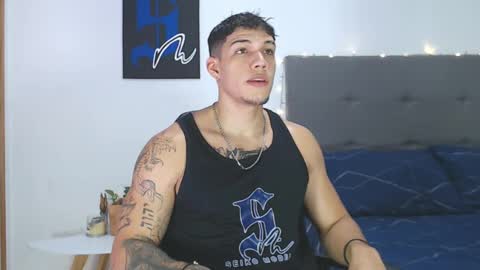 Snapshot of axel_taylor21 chatting on 01/13/25, 04:50 INDEPENDENT MODEL online show from 01/13/25, 04:50