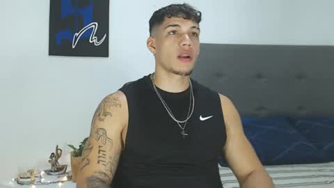 Snapshot of axel_taylor21 chatting on 01/19/25, 05:48 INDEPENDENT MODEL online show from 01/19/25, 05:48