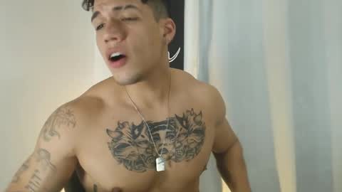 Snapshot of axel_taylor21 chatting on 02/20/25, 08:47 INDEPENDENT MODEL online show from 02/20/25, 08:47