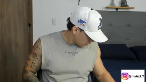 Snapshot of axel_taylor21 chatting on 11/20/25, 05:23 INDEPENDENT MODEL online show from 11/20/25, 05:23