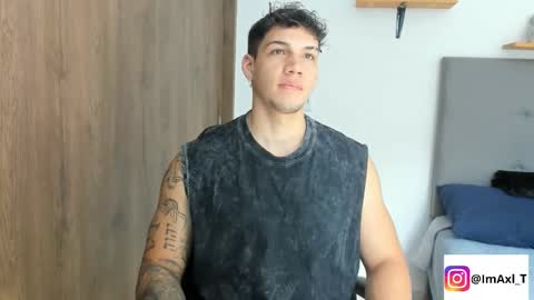 Snapshot of axel_taylor21 chatting on 11/25/25, 04:07 INDEPENDENT MODEL online show from 11/25/25, 04:07