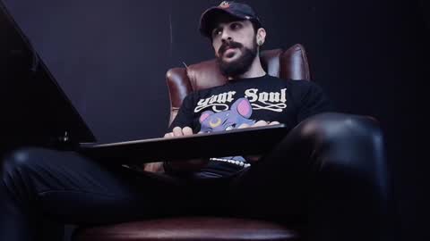 AxelColton online show from 01/28/25, 10:34