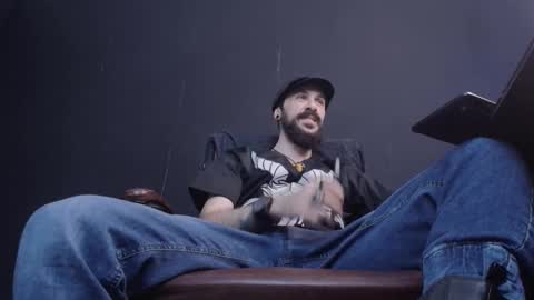 AxelColton online show from 02/05/25, 06:35